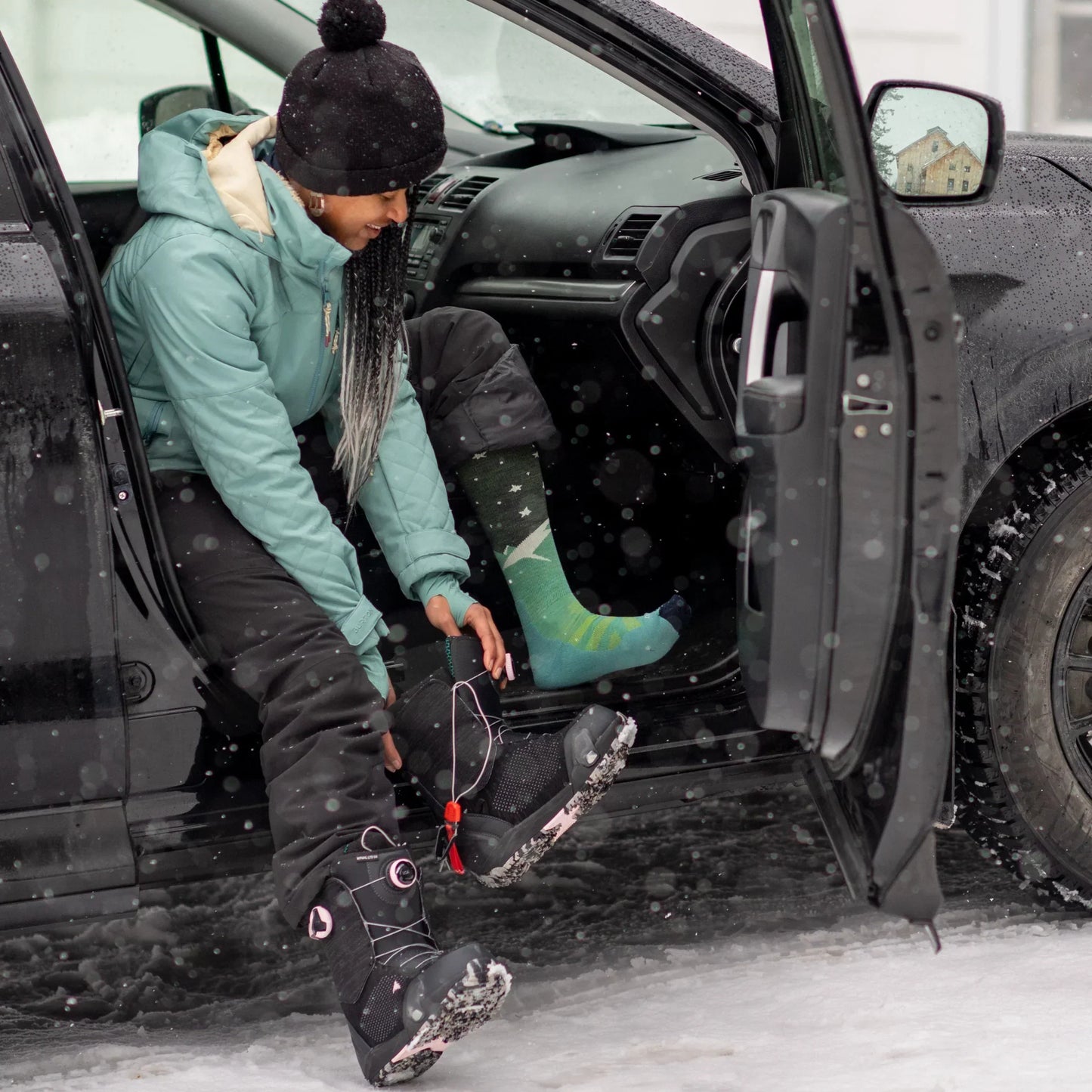 Women's Aurora Over-the-Calf Lightweight Ski & Snowboard Socks